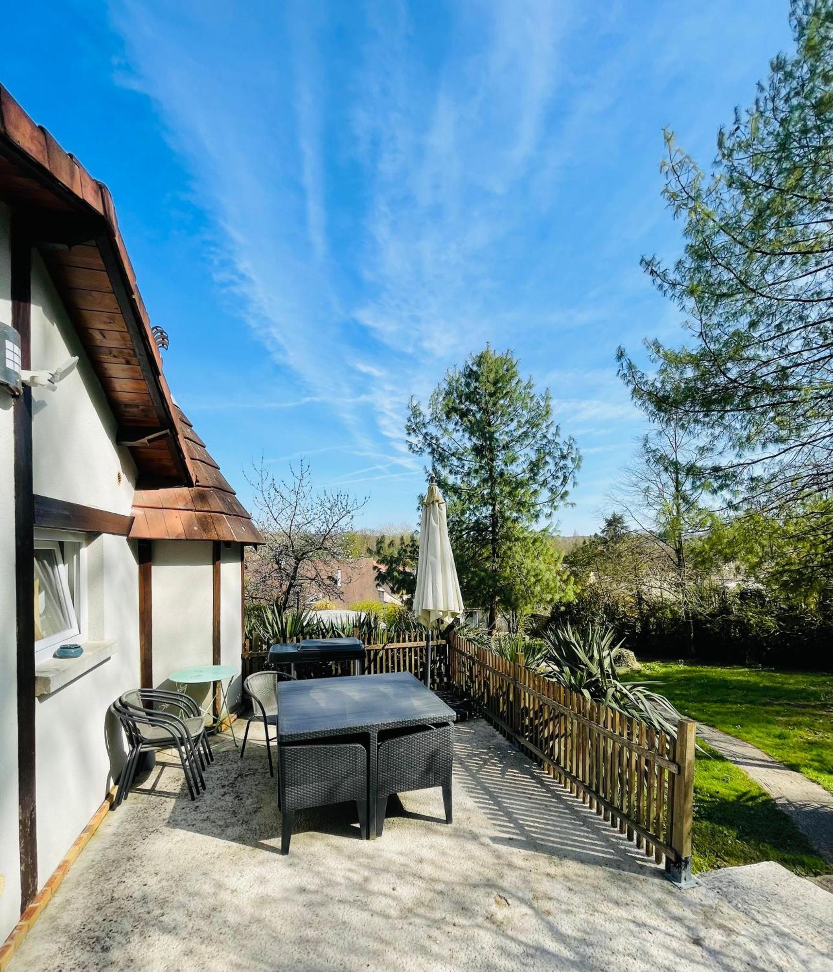 Ambition Zen Presles Hotel Presles  Exterior foto
